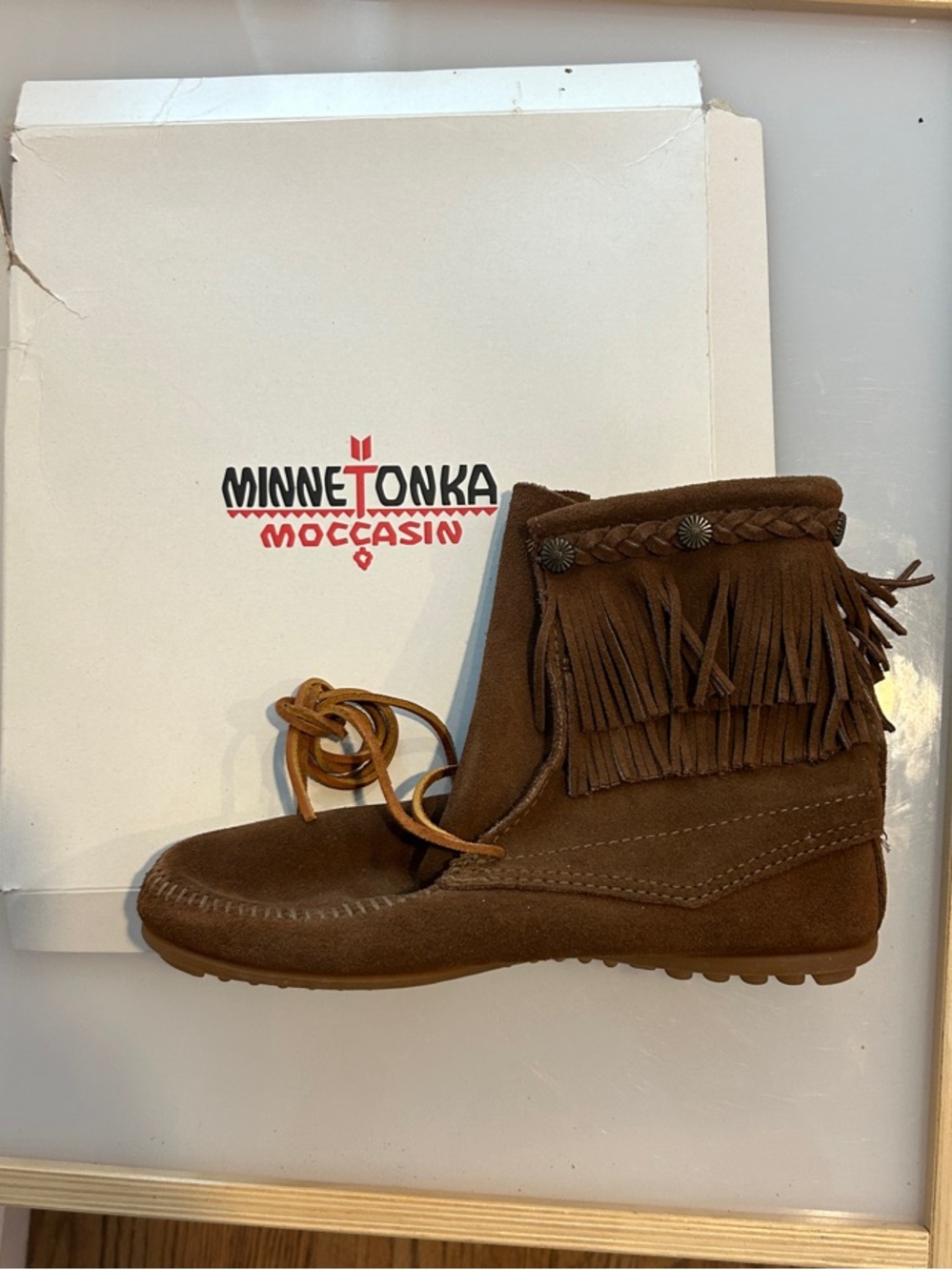 Minnetonka Brown Suede Fringe Ankle Moccasin - size 8 ***never worn